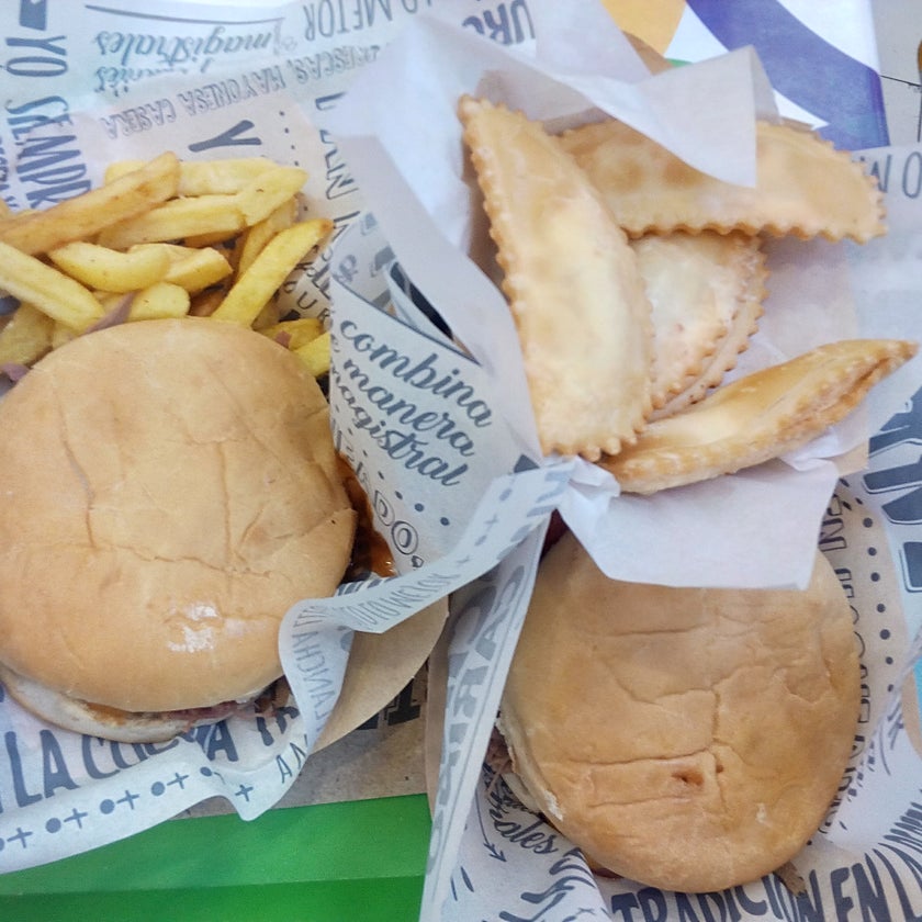 Juan Maestro Mall Paseo Estación - Sandwich Spot - bar,breakfast food,churrasco,chacarero
