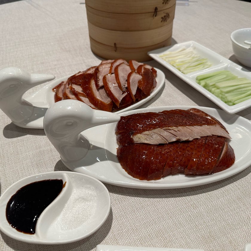 Imperial Treasure Super Peking Duck Restaurant - Bakery,Hong Kong Restaurant,Peking Duck Restaurant - soup,lunch,dinner,quiet,crowded,pancakes,takes reservations,island,peanuts,pumpkin,good for groups,melon,Peking duck,beet salad,black sesame,radishes