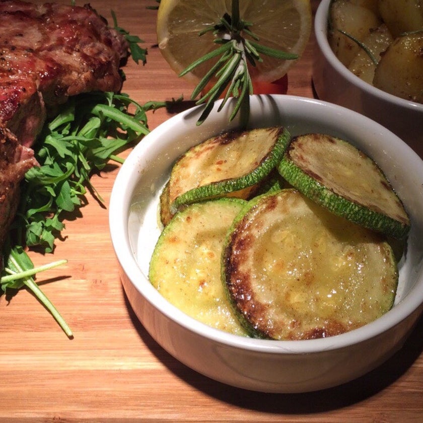 Атеље код Смиље | Atelje kod Smilje - Bistro - restaurants,bar,alcohol,coffee,music,healthy food,good for working,espresso,quiet,trendy,good for dates,good for a quick meal,good for groups