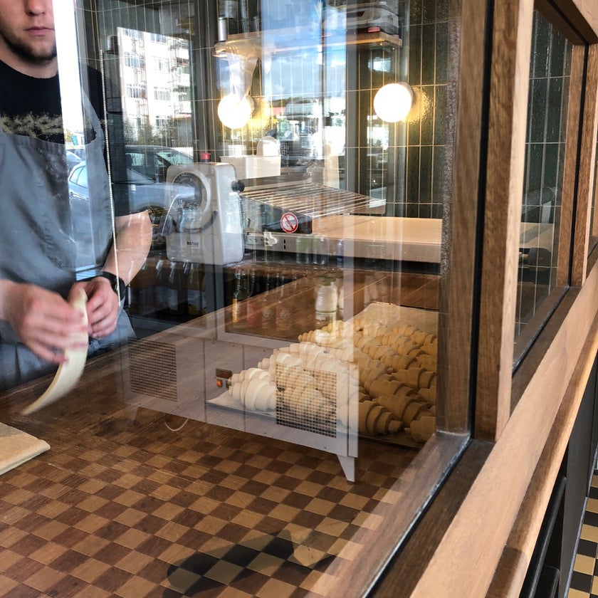 Brauð & Co - Bakery - 