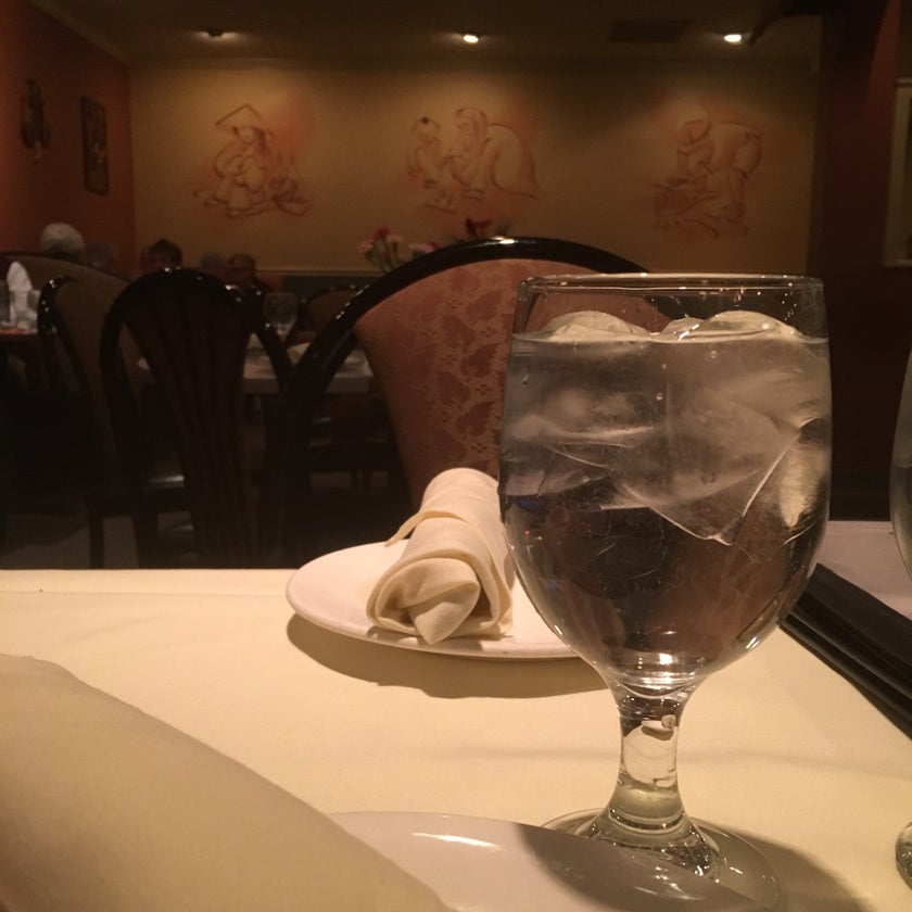 Pho Lemongrass - Vietnamese Restaurant - alcohol,good service,chicken,pork,dinner,great value,buns,appetizers,pho,spinach,brisket,spring rolls,lemon grass,family style,summer rolls,pineapple rice