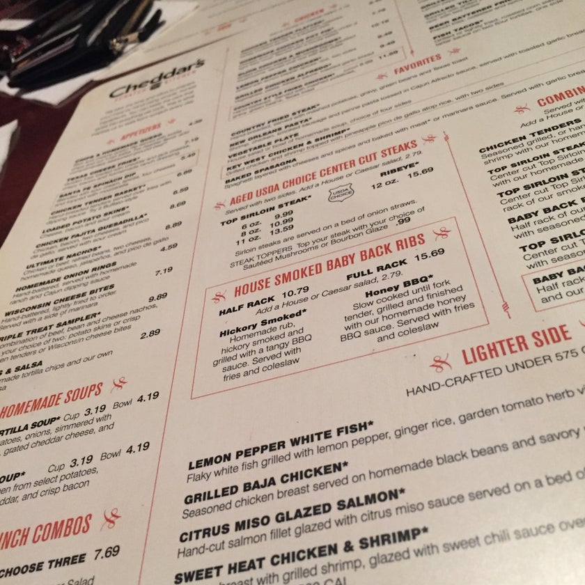Cheddar's Scratch Kitchen - Dining and Drinking,American Restaurant,Southern Food Restaurant - restaurants,bar,meats,chicken,cheese,lunch,parking,dinner,great value,appetizers,trendy,good for dates,broccoli,good for groups,pot pies,casserole,spinach dip,mango tea