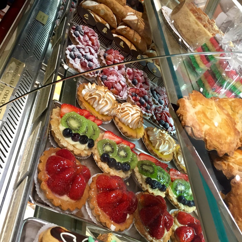Ferrara Bakery - Bakery,French Restaurant,Italian Restaurant,Bakeries,Desserts,Gelato - bar,meats,breakfast food,well,lunch,brunch food,town,chocolate,good for working,ice cream,tea,cake,pizzeria,city,eggs,crowded,bacon,cookies,snacks,tours,bakeries,caramel,tourism,cheesecake,dips,trendy,vanilla,pumpkin,iced tea,candy,gelato,cherries,paninis,quick service,pistachios,Nutella,hazelnut,baked goods,seasonal items,whipped cream,purses,good for groups,figs,Napoleon,cream puffs,Aperol Spritz,biscotti,Tartufo,gelati,Orange Blossom,Bavarian cream,sfogliatella