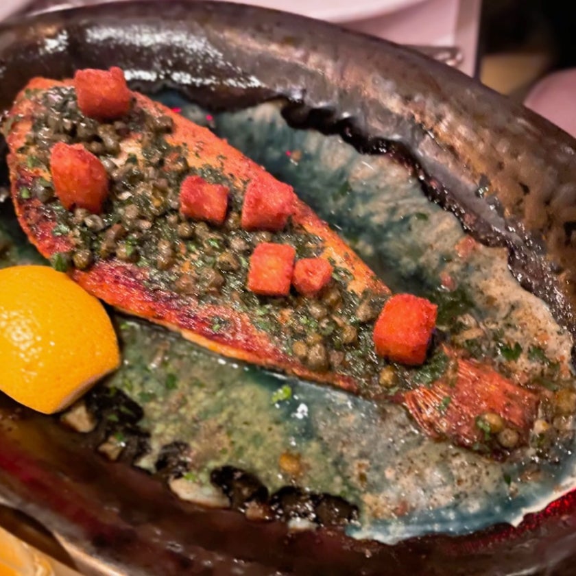 The Fulton - Seafood Restaurant,Farmers Market - fish,scenic views,lunch,outdoor seating,dinner,spacious,sashimi