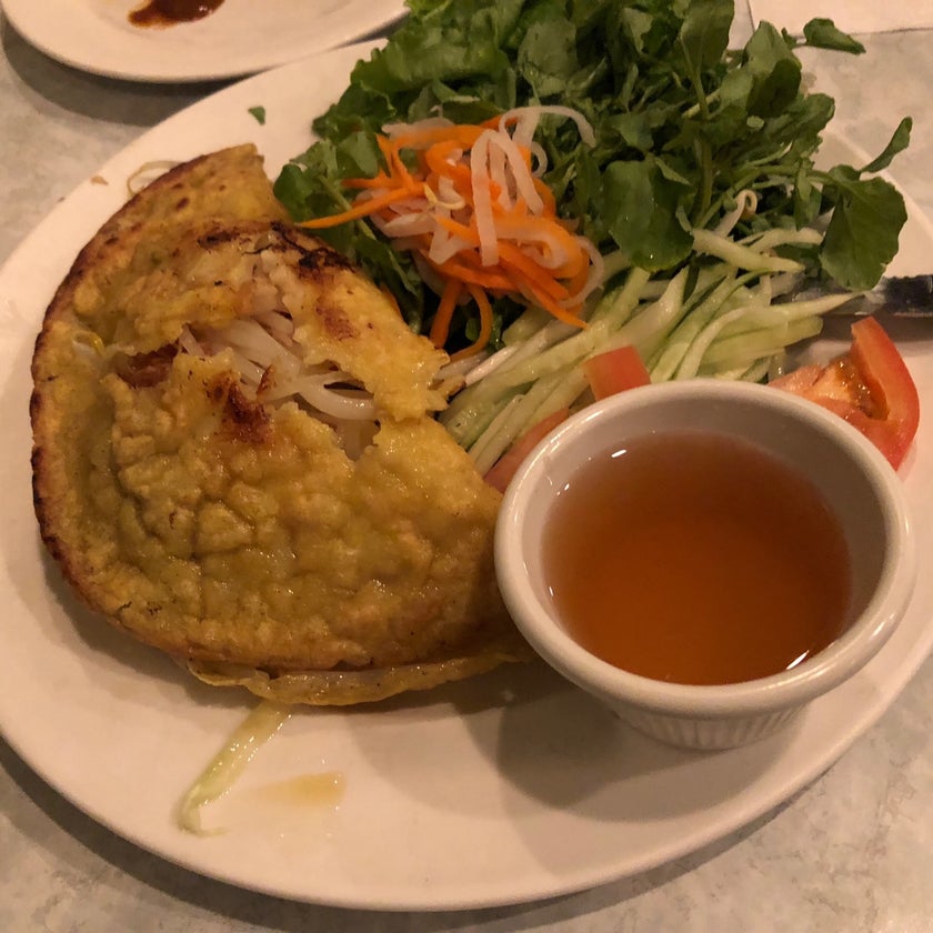 Pho Lemongrass - Vietnamese Restaurant - alcohol,good service,chicken,pork,dinner,great value,buns,appetizers,pho,spinach,brisket,spring rolls,lemon grass,family style,summer rolls,pineapple rice