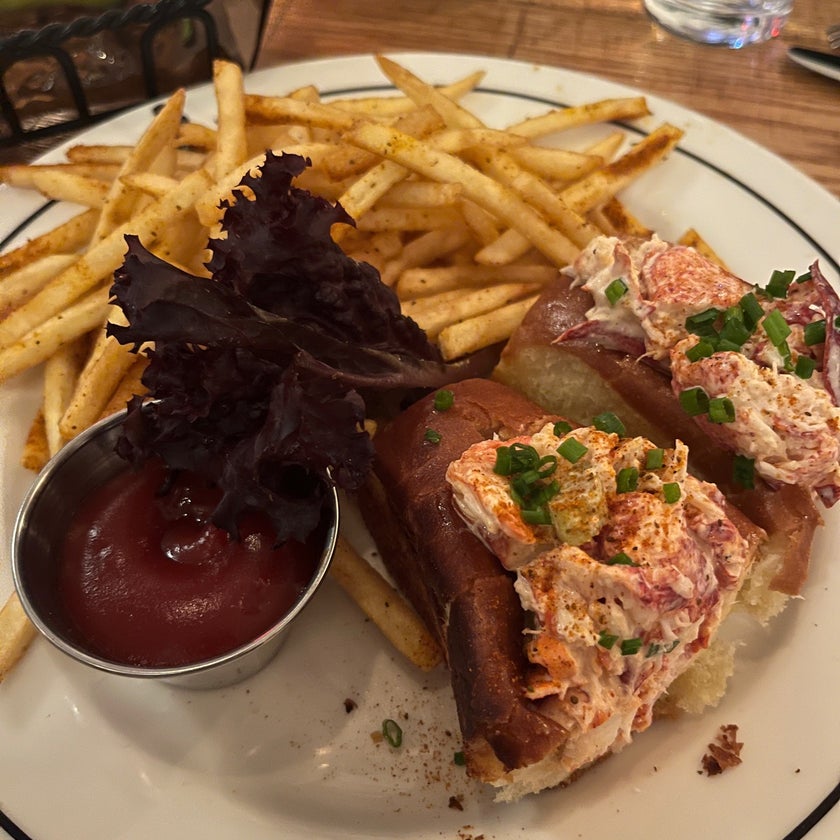 The Mermaid Inn - Cocktail Bar,Seafood Restaurant - 