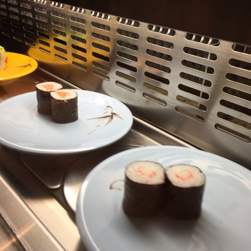 Yan Sushi & Wok - Cantonese Restaurant,Sushi Restaurant - bar,parking,trendy,family-friendly