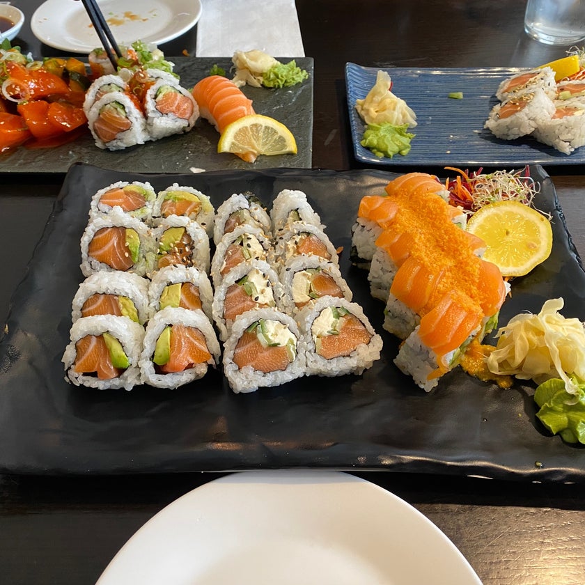 Tonton Sushi - Sushi Restaurant - 