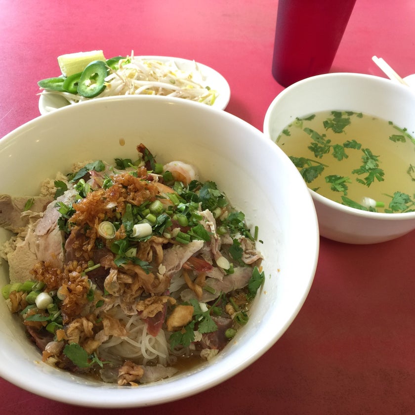 Cheng Heng Restaurant - Cambodian Restaurant,Chinese Restaurant,Thai Restaurant - parking,noodle soup,casual,great value,curry,yams,family-friendly,pineapple,eggplant,mango bubble tea