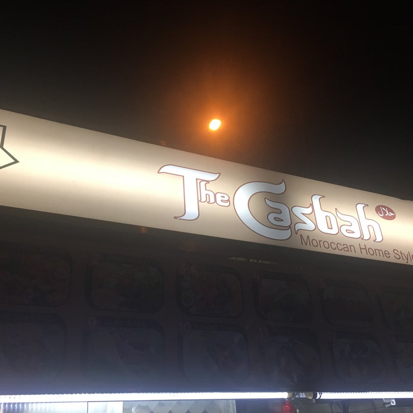 The Casbah - Halal Cart - Hot Dog Joint,Halal Restaurant,Street Food Gathering - chicken,beef,well,healthy food,rice,city,casual,great value,good for a quick meal,street food,white sauce,halal carts,great halal