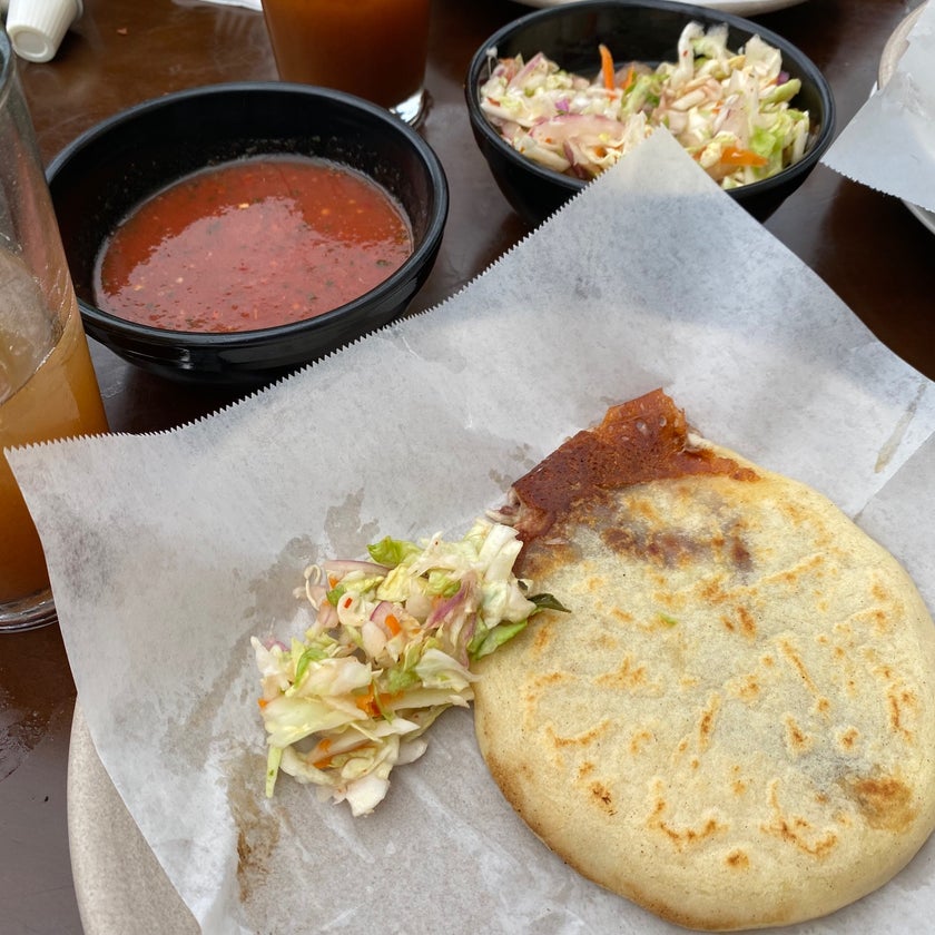 Balompié Cafe - Café,Salvadoran Restaurant,South American Restaurant - coffee,chicken,beer,breakfast food,beef,lunch,brunch food,café,rice,vegetarian food,dinner,casual,great value,authentic,onions,family-friendly,soccer,football,queso,horchata,zucchini,pupusas,yuca,crema,fried plantains,fresh mint,frijoles,big eat,casamiento,papusas