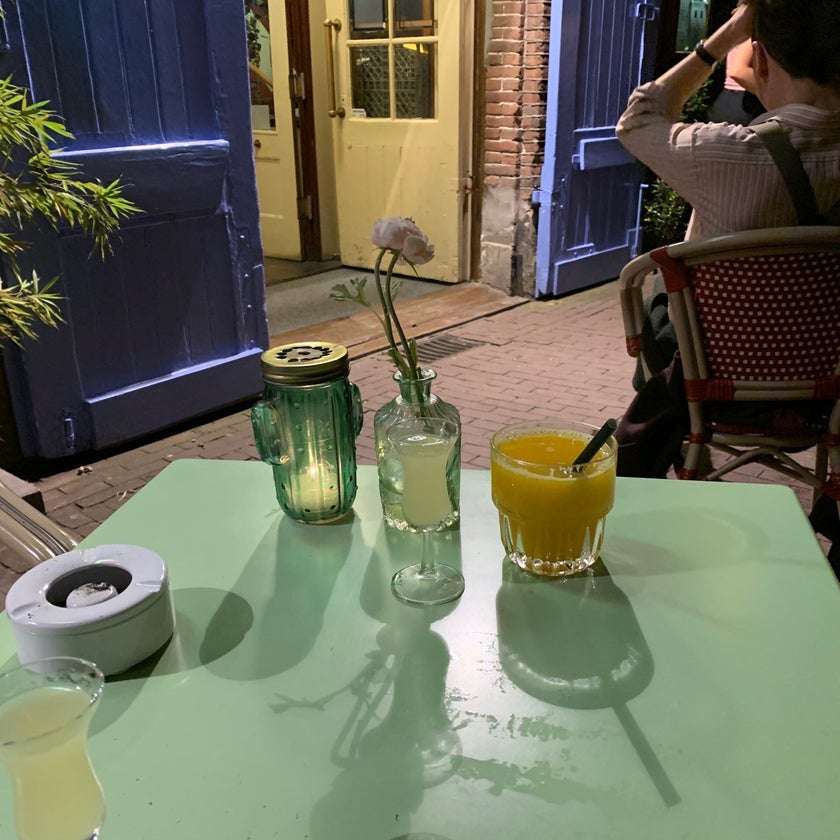 Kapitein Zeppos - Bar,Café,Restaurant - restaurants,sandwiches,lunch,healthy food,wifi,town,cake,dinner,live music,great value,buns,duck,good for dates,jams,good for groups,cheese fondue