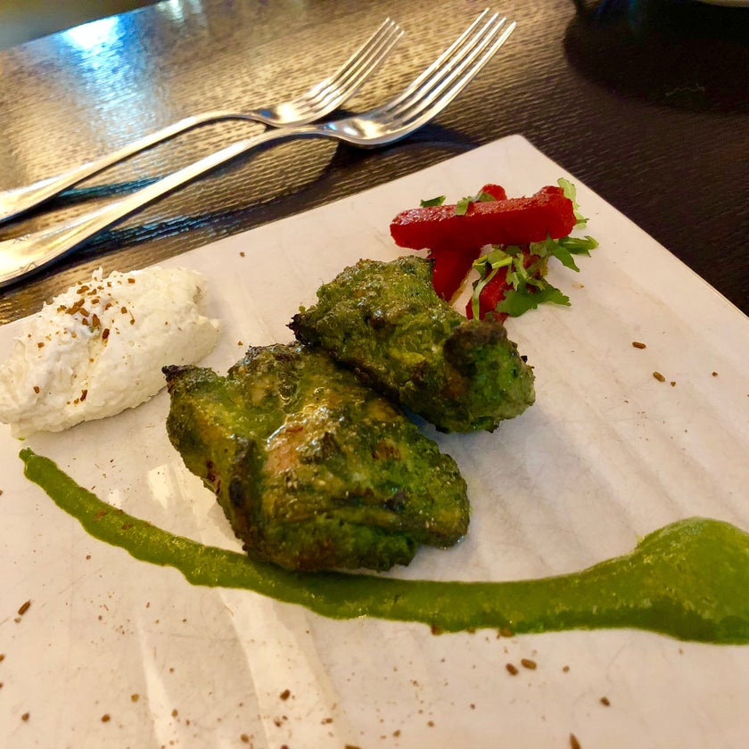 Jamavar - Indian Restaurant - bar,staff,coffee,desserts,beef,town,bread,dinner,potatoes,ribs,Indian food,trendy,muffins,eggplant,off-menu items,biryani,butter chicken,turkey legs,Malai,saag,aloe,bread basket,aloo tikki