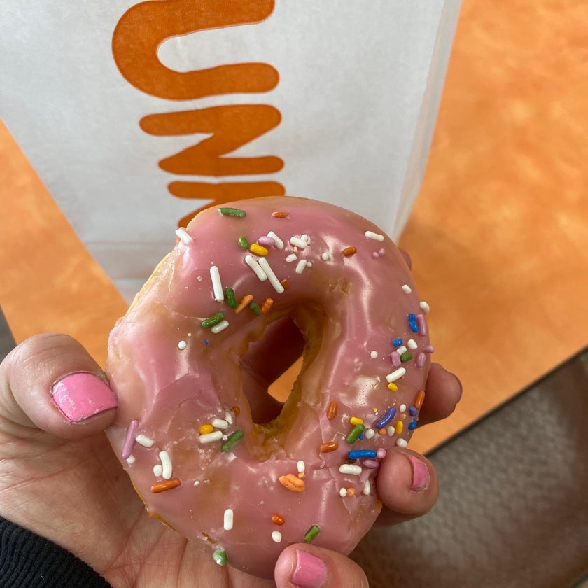 Dunkin' - Bagel Shop,Donuts,Coffee & Tea - coffee,good service,breakfast food,chocolate,cozy,quick service