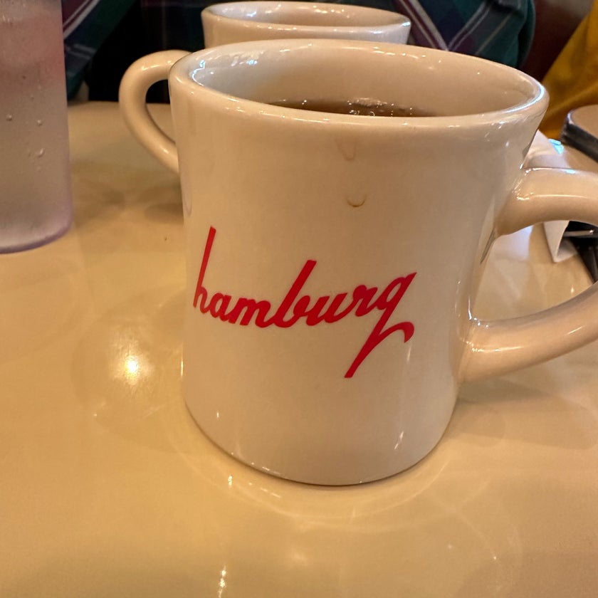 Hamburg Inn No. 2 - BBQ Joint,Diner,American Restaurant,Diners,Breakfast & Brunch,American - restaurants,coffee,desserts,breakfast food,burgers,lunch,brunch food,town,parking,eggs,dinner,crowded,great value,pancakes,pies,onions,hot chocolate,biscuits,long waits,gravy,Inn,malts,prime rib,pecan,sweet corn,sweet potato pancakes,candidates,pie shake,politicians