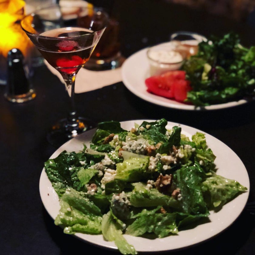 The Earle Restaurant - French Restaurant,Italian Restaurant,Seafood Restaurant - restaurants,bar,desserts,well,town,liquor,dinner,happy hour,appetizers,good for dates,blue cheese,creme brûlée,good for groups,good for special occasions,roasted garlic