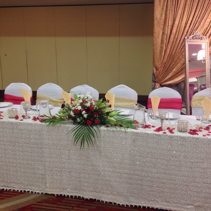 Manzil - Indian Restaurant - 
