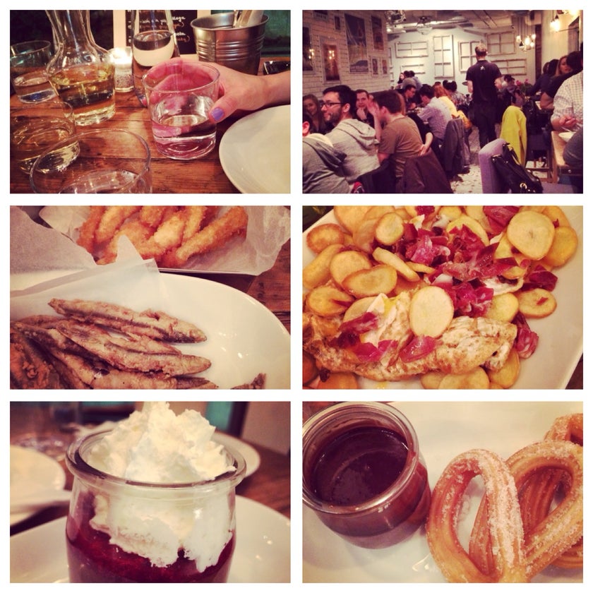 TAPAS gastrobar - Bar,Tapas Restaurant - bar,music,performances,tunes,crowded,musicians,trendy,good for a quick meal,churros,good for groups