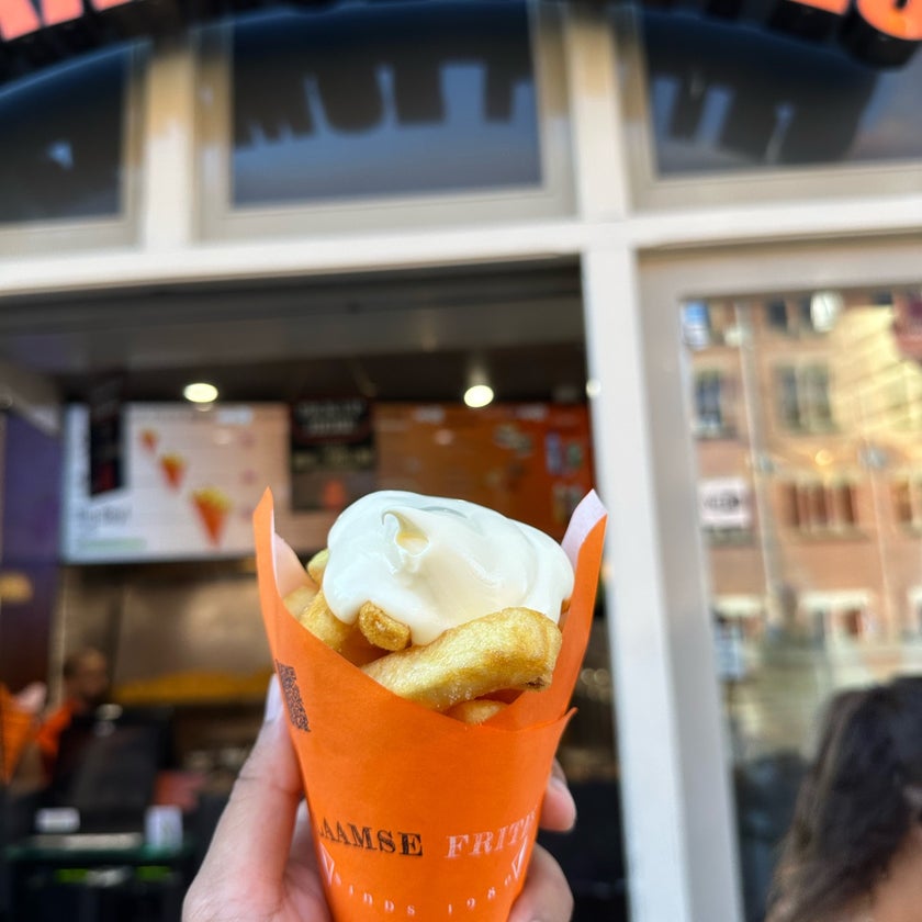 Snackland Vlaamse Frites - Dining and Drinking - restaurants,french fries,crowded,good for a quick meal,mayonnaise