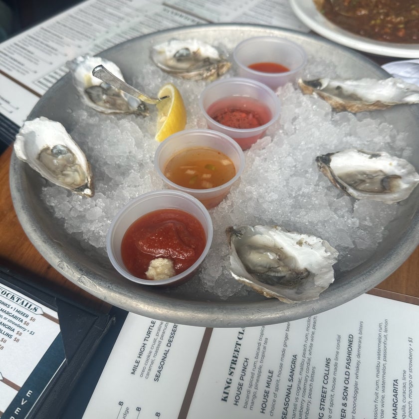 King Street Oyster Bar - Bar,American Restaurant,Seafood Restaurant - happy hour