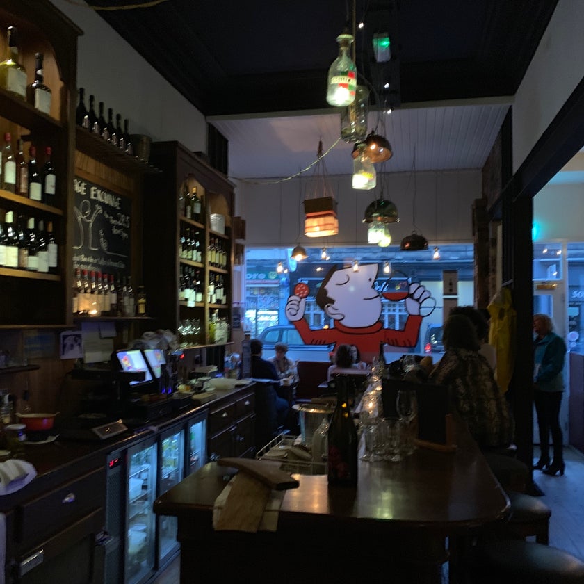 L'escargot Blanc - French Restaurant - wine,great value,bistros