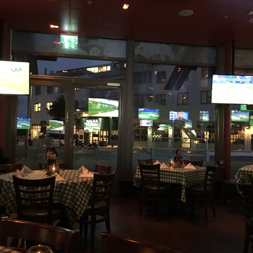 O'Learys Nacka Forum - Bar,American Restaurant - 