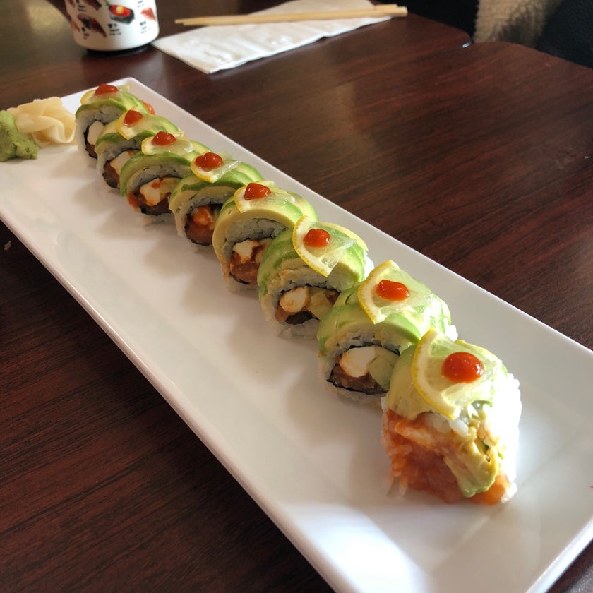 Sushi House - Sushi Restaurant - lunch,parking,dinner,great value,chicken salad,lively,chicken teriyaki,hamachi,tommago