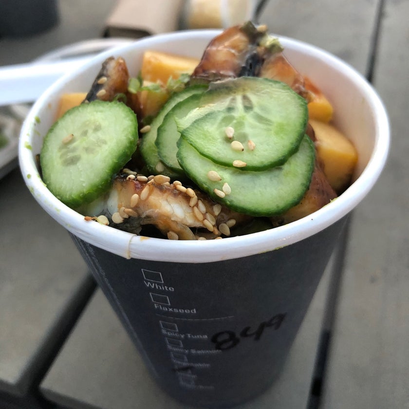 Silver Rice - Sushi Restaurant,Soup Spot - lunch,brunch food,healthy food,ice cream,rice,outdoor seating,dinner,crowded,great value,cute,avocado,neighborhood,takeout,trendy,pickles,good for a quick meal,miso soup,unagi,chirashi,seaweed salad,good for singles,cup with flax