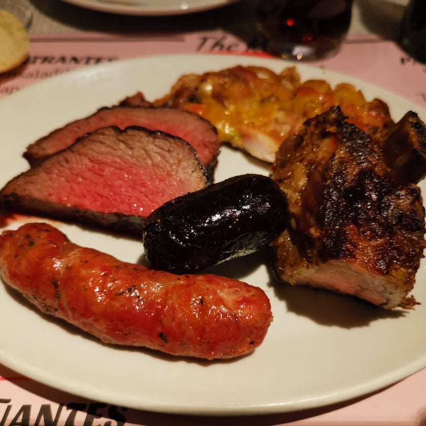The Knife - Argentinian Restaurant,Steakhouse - restaurants,salads,barbecue,dinner,all you can eat,crowded,cute,trendy,prints,lively,good for groups,good for business meetings,good for special occasions,free buffet