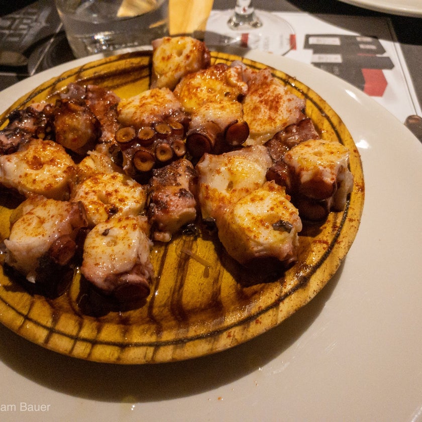 La Penela - Restaurant - restaurants,tortillas,stylists,good for business meetings,roast meats