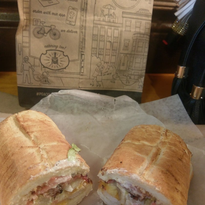Potbelly Sandwich Shop - Restaurant,Sandwiches,Fast Food,Salad - sandwiches,lunch,clean,lines,casual,cookies,family-friendly,good for a quick meal,chocolate brownies,wreck
