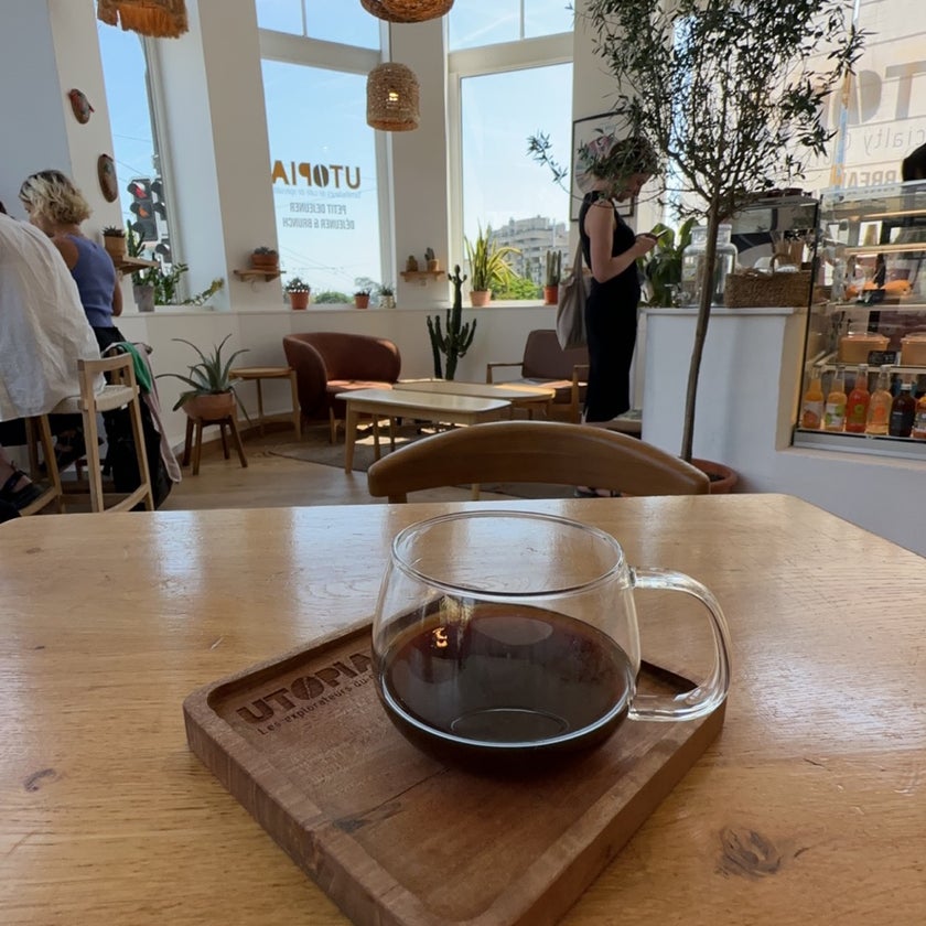 Utopia Coffee Shop - Café - 