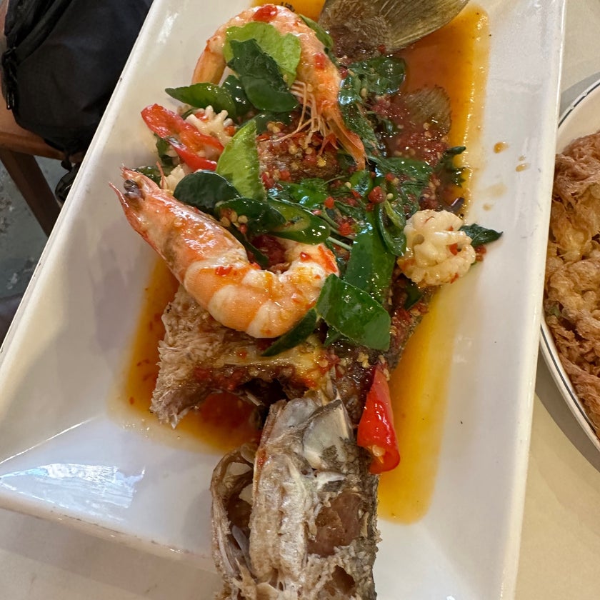 Ah Loy Thai - Thai Restaurant - chicken,lunch,dinner,crowded,mango,Tom Yum soup,good for groups