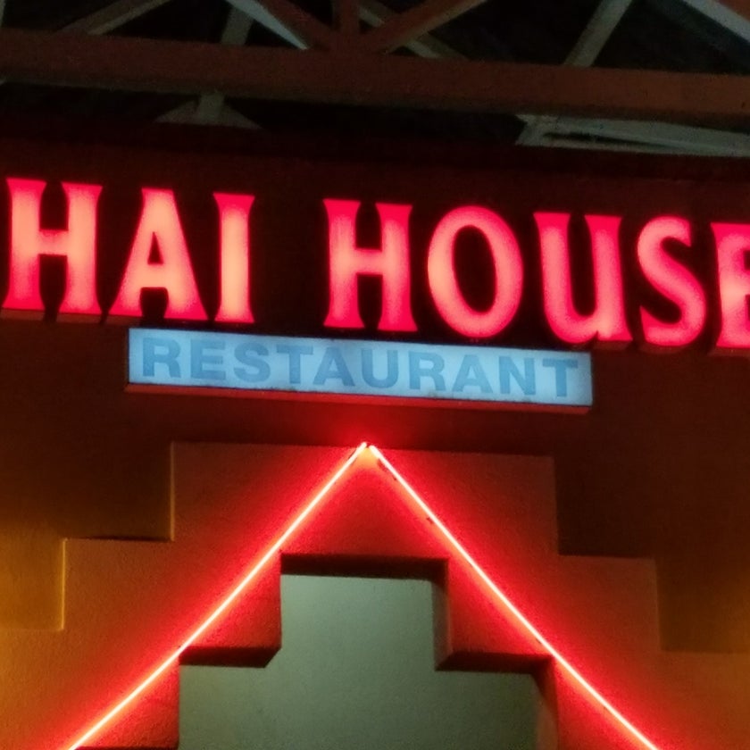 Thai House Restaurant - Thai Restaurant - town,vegetarian food,Thai food,mango,lunch specials,chicken curry,green curry,Thai tea,sticky rice,Panang