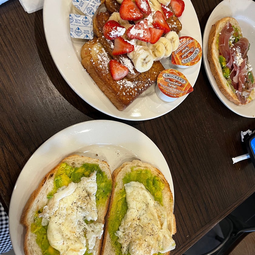 Java Day Cafe - Bagel Shop,Coffee Shop,Sandwich Spot - restaurants,bar,coffee,breakfast food,sandwiches,brunch food,healthy food,good for working,omelettes,French toast,good for a quick meal,chicken fingers