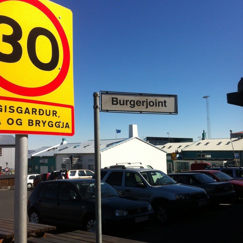 Hamborgarabúllan - Burger Joint - restaurants,coffee,burgers,music,parking,french fries,crowded,movies,great value,milkshakes,dips,takeout,good for a quick meal,diner food,bearnaise sauce,iceland
