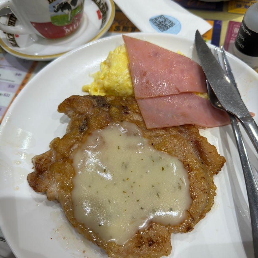 Angus Café (半島冰室) - Cha Chaan Teng - breakfast food,brunch food,crowded,good for a quick meal,egg sandwiches