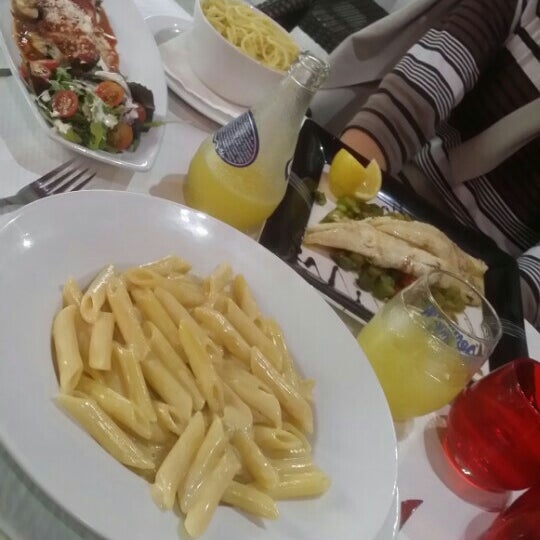 La Giostra - Pizzeria,Italian Restaurant,Pizza,Italian - 
