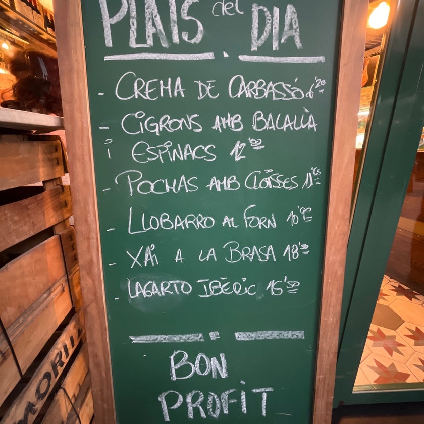 Casa Dorita - Mediterranean Restaurant - restaurants,eggs,crowded,homemade food,trendy,good for dates,ham,truffles,tortillas,Marketplace,cheese stores