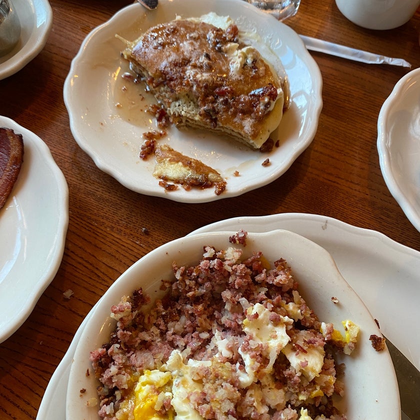 The Original Pancake House - Diner,American Restaurant - restaurants,bar,cheese,lunch,vegetables,ice cream,parking,dinner,crowded,great value,bacon,homemade food,pancakes,mushrooms,strawberries,lemon,waffles,trendy,apples,omelettes,hot chocolate,good for dates,French toast,ham,raspberry,syrup,whipped cream,good for groups,hollandaise sauce,Sherry,English muffins,powdered sugar,sausage patties,garden dutch baby,southfield