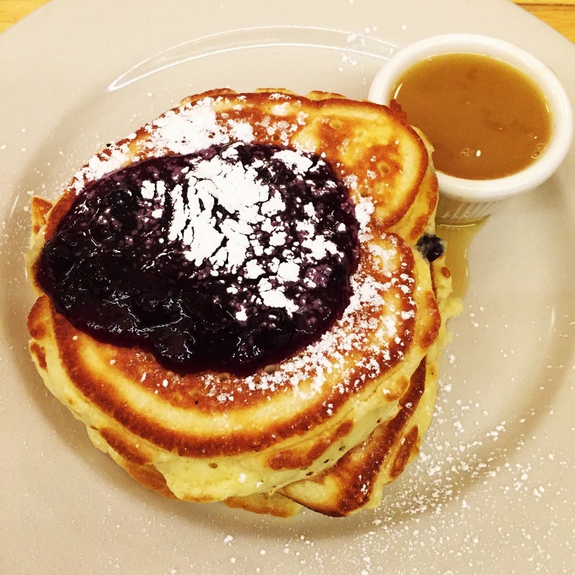Clinton St. Baking Company - Bakery,American Restaurant,Southern Food Restaurant,Bakeries,American (New),Breakfast & Brunch - restaurants,bar,coffee,desserts,sandwiches,soup,cheese,well,lunch,town,chocolate,pastries,cake,city,eggs,lines,dinner,Southern food,crowded,fresh food,great value,bacon,milkshakes,homemade food,pancakes,cookies,bakeries,bananas,tomatoes,big portions,lemon,hospital,takeout,spacious,trendy,good for dates,honey,country,vanilla,crispy food,nuts,French toast,ham,biscuits,cupcakes,cinnamon,pumpkin,University,jams,tracks,long waits,muffins,cash only,diner food,raspberry,syrup,scones,malts,pecan,pedi,daily specials,baked goods,walnuts,oatmeal,zucchini,eateries,pears,cornbread,chicken & waffles,fried pork,huevos rancheros,kale salad,boozy drinks,potato pancakes,caramelized onions,cheese grits,fennel,Huckleberry,cookbooks,latkes,maple butter,good for singles