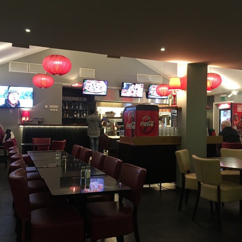 Capri Pizza & Kebab - Pizzeria - pizza,spacious
