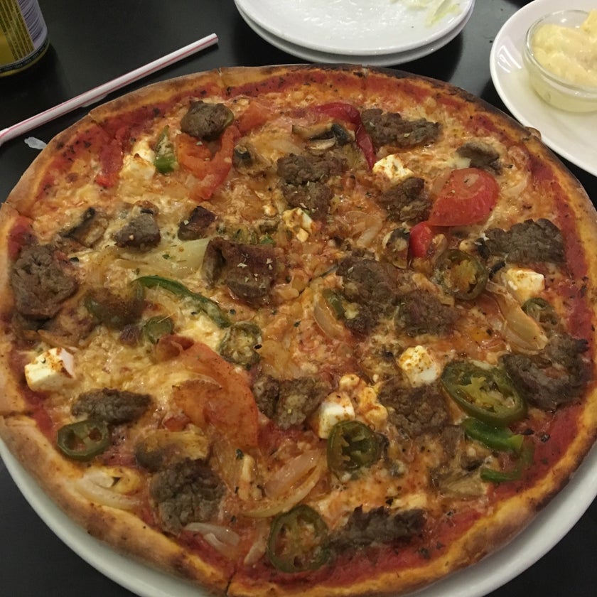 Capri Pizza & Kebab - Pizzeria - pizza,spacious