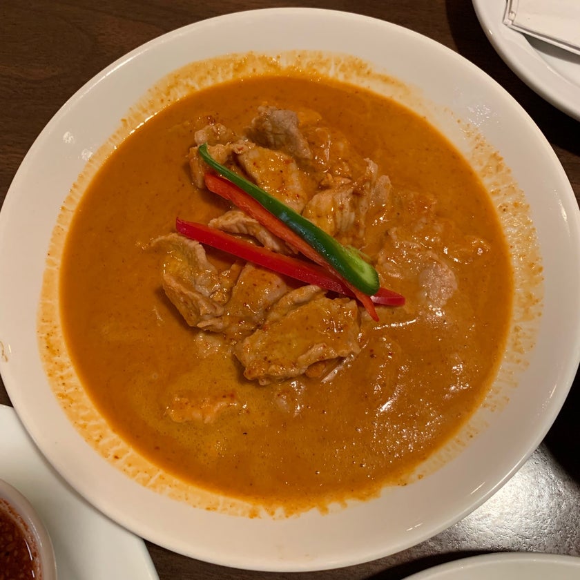 Siam Noodle & Rice - Thai Restaurant - meats,good service,lunch,brunch food,town,spicy food,dinner,great value,sausage,big portions,Thai food,iced coffee,ginger,Tom Yum soup,egg rolls,roast pork,sticky rice,beef salad,papaya salad,peanut sauce,collard greens,homestyle,Larb