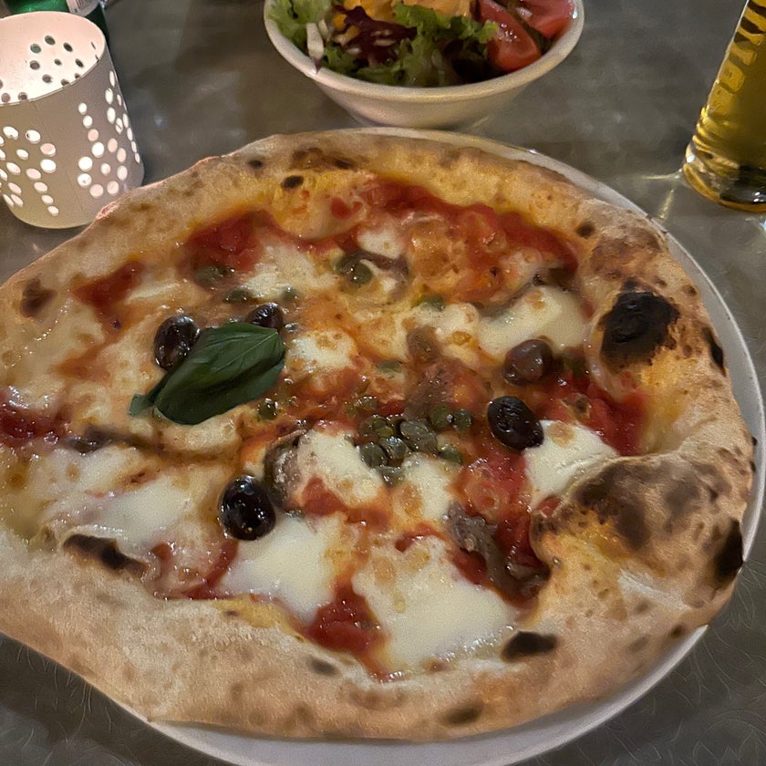 Il Sestante - Pizzeria,Italian Restaurant - bar,scenic views,town,pizzeria,city,dinner,crowded,great value,takes reservations,gardens,church,trendy,good for dates,mozzarella,prosciutto,good for groups,good for special occasions,cherry tomatoes,rucola,giovanni