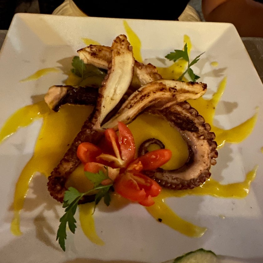 Il Sestante - Pizzeria,Italian Restaurant - bar,scenic views,town,pizzeria,city,dinner,crowded,great value,takes reservations,gardens,church,trendy,good for dates,mozzarella,prosciutto,good for groups,good for special occasions,cherry tomatoes,rucola,giovanni