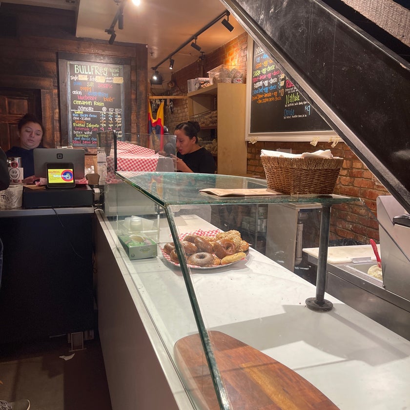Bullfrog Bagels - Bagel Shop,American Restaurant - cozy,salmon,avocado,egg bagels