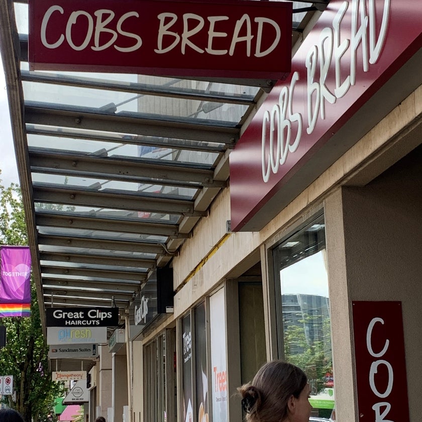 Cobs Bread - Bakery,Bakeries - restaurants,pastries,bread,pumpkin,tarts,stew,cinnamon rolls,cape seed loaf
