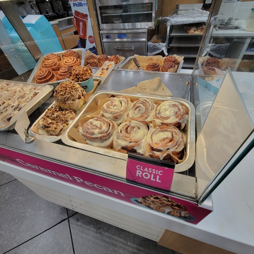 Cinnabon - Bakery,Pretzels,Fast Food,Desserts - 