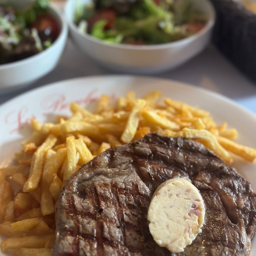 Les Bouchons, Ann Siang - French Restaurant - good service,wine,steak,french fries,dinner,books,chips,takes reservations,big portions,good for dates,good for special occasions,couscous,creme caramel